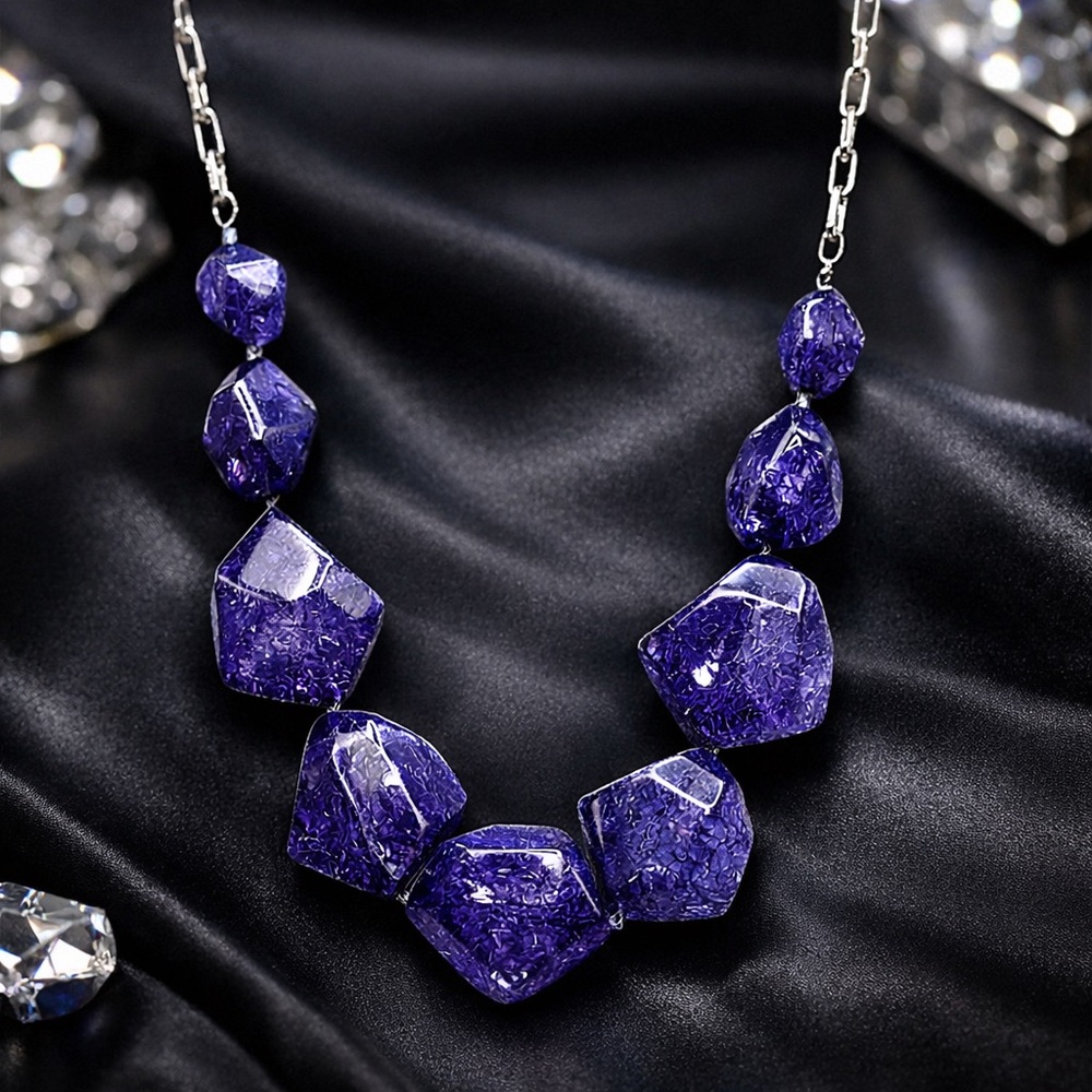 Vintage 1980s-1990s St John Lucite Chunky Purple/Blue Paperclip Chain Necklace